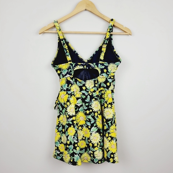 Old Navy Sunflower Print V-Neck Wrap-Front Swimdress Size XS Side Tie Wrap Skirt - Picture 7 of 10